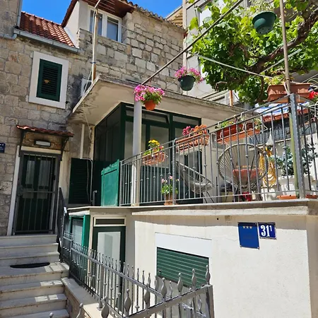 Gago Apartment
